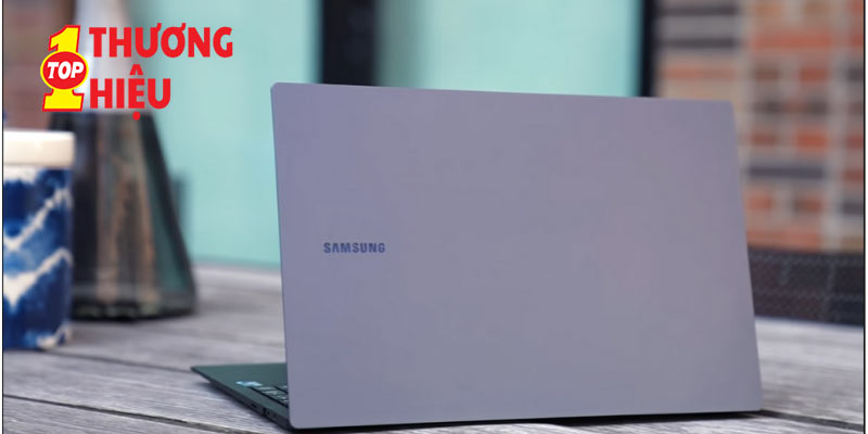 Hãng máy tính Samsung - Lịch Sử, Đánh Giá và Tương Lai
